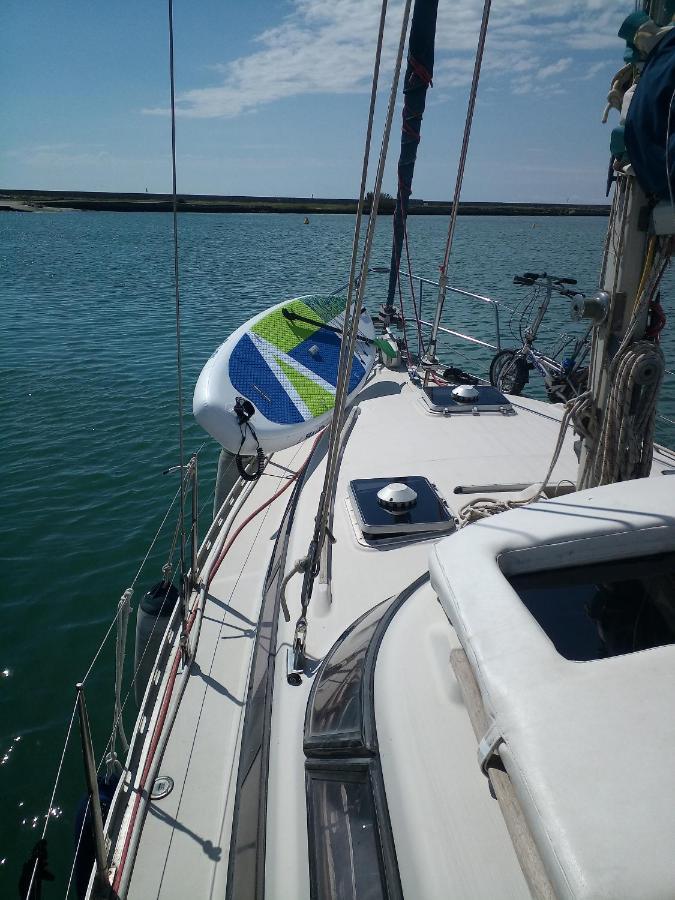 מלון וירג'יו Bed & Boat Brezza Del Mare מראה חיצוני תמונה