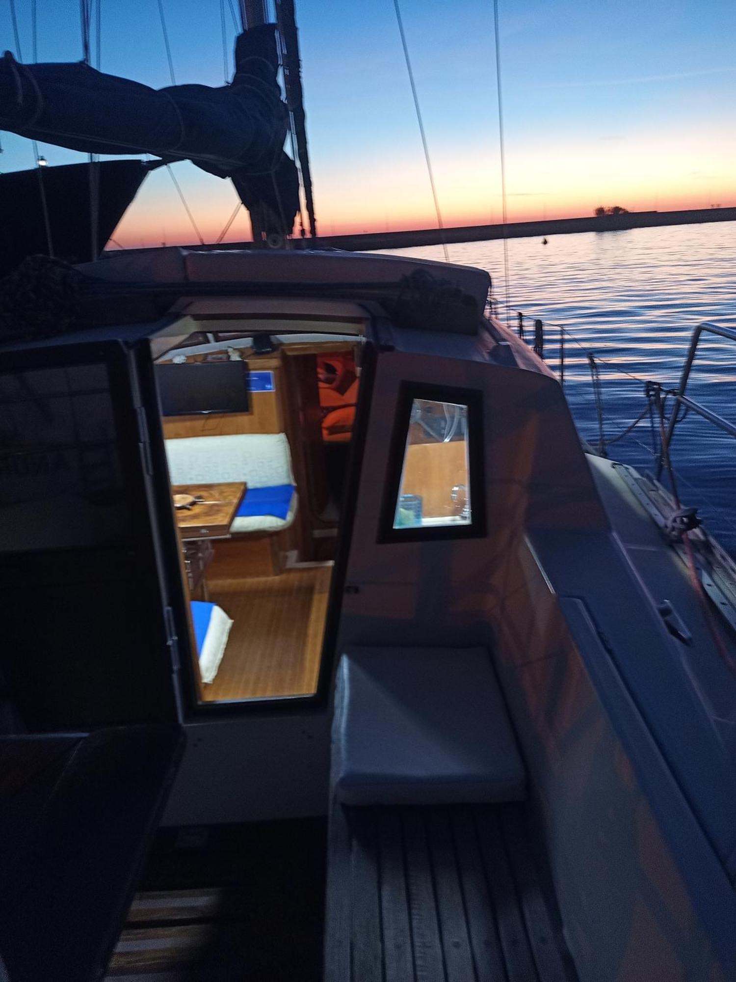 מלון וירג'יו Bed & Boat Brezza Del Mare מראה חיצוני תמונה